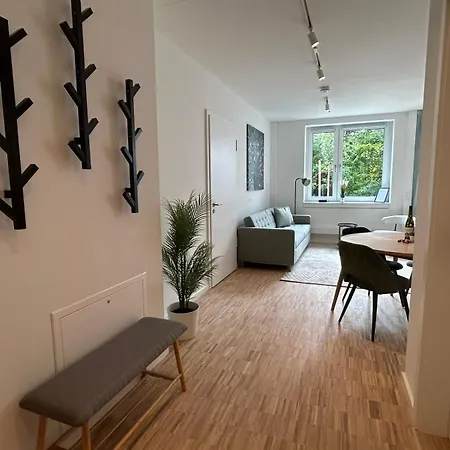 Gih - Neufahrn Hotel apartamentowy 4*